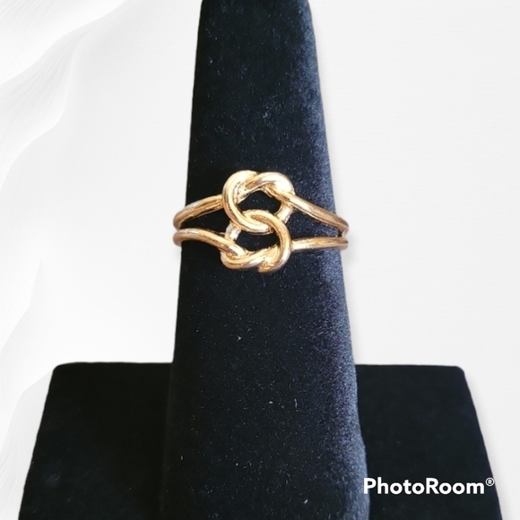 Vintage Jewelry - 3/$30 VTG Goldtone Knot Ring Size 6